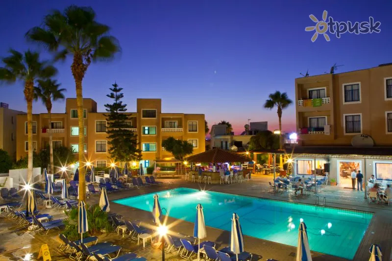 Фото отеля Kefalos Damon Hotel Apartments 3* Пафос Кипр экстерьер и бассейны