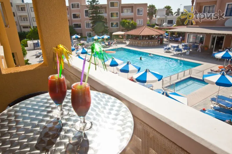 Фото отеля Kefalos Damon Hotel Apartments 3* Пафос Кіпр номери