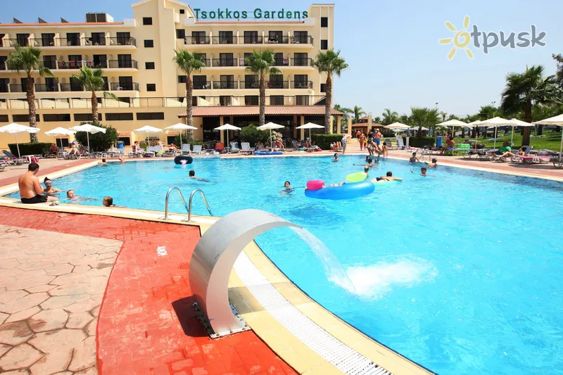 Фото отеля Tsokkos Gardens Hotel Apts 3* Protaras Kipra ārpuse un baseini