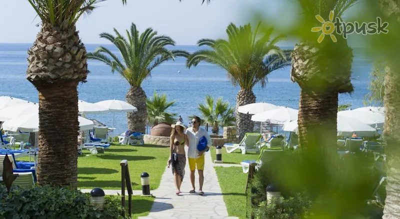 Фото отеля Mediterranean 4* Лімассол Кіпр екстер'єр та басейни