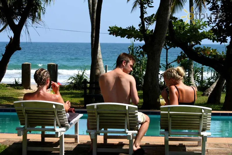 Фото отеля Mawella Beach Resort 2* Тангалле Шри-Ланка экстерьер и бассейны