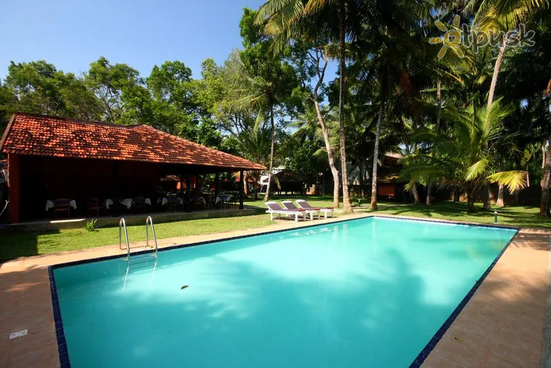 Фото отеля Mawella Beach Resort 2* Tangalle Šri Lanka išorė ir baseinai