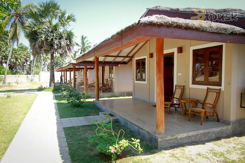 Фото отеля Divyaa Lagoon Resort 4* Калпітія Шрі Ланка номери