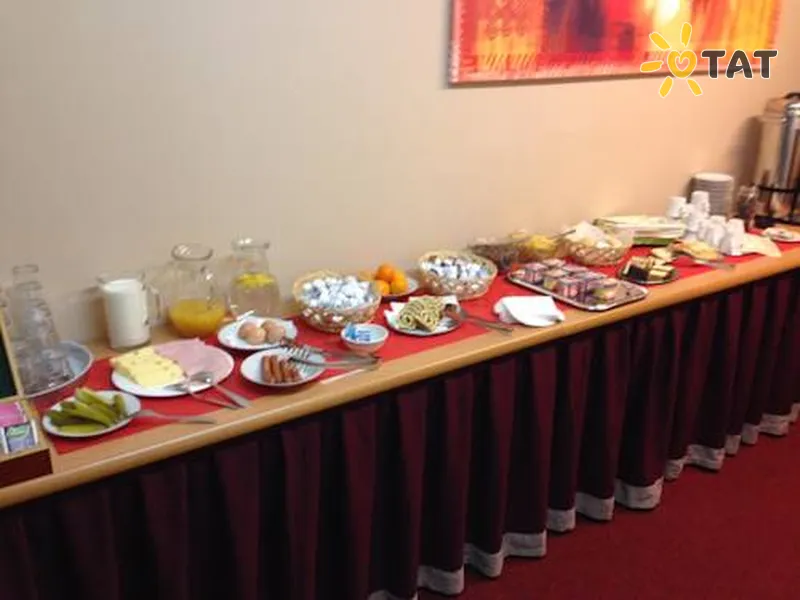 Фото отеля Venezia Hotel 3* Прага Чехія бари та ресторани