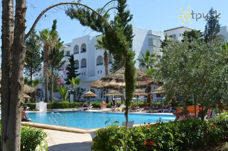 Фото отеля Daphne Club Miramar 3* Порт Эль Кантауи Тунис экстерьер и бассейны