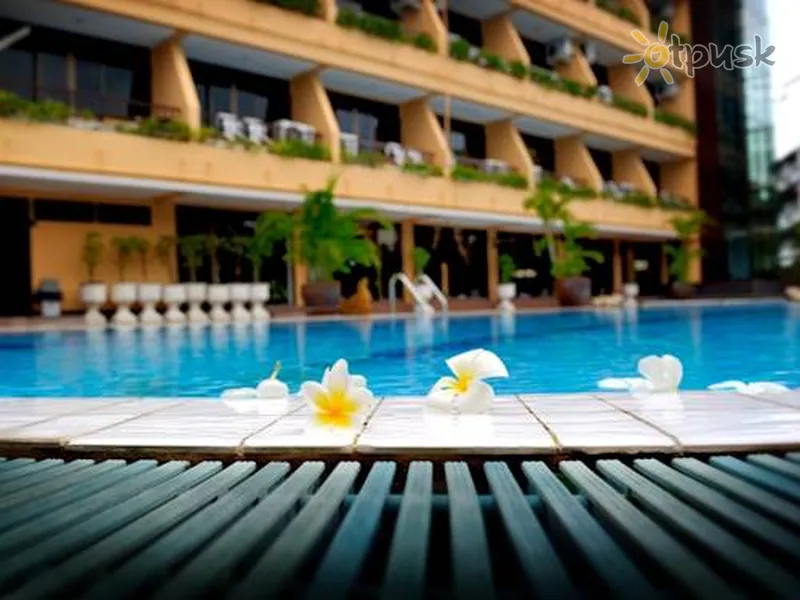 Фото отеля Suppamitr Villa Hotel 3* Pataja Taizeme ārpuse un baseini