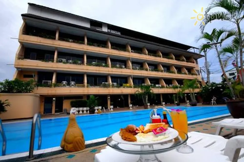 Фото отеля Suppamitr Villa Hotel 3* Pataja Taizeme ārpuse un baseini