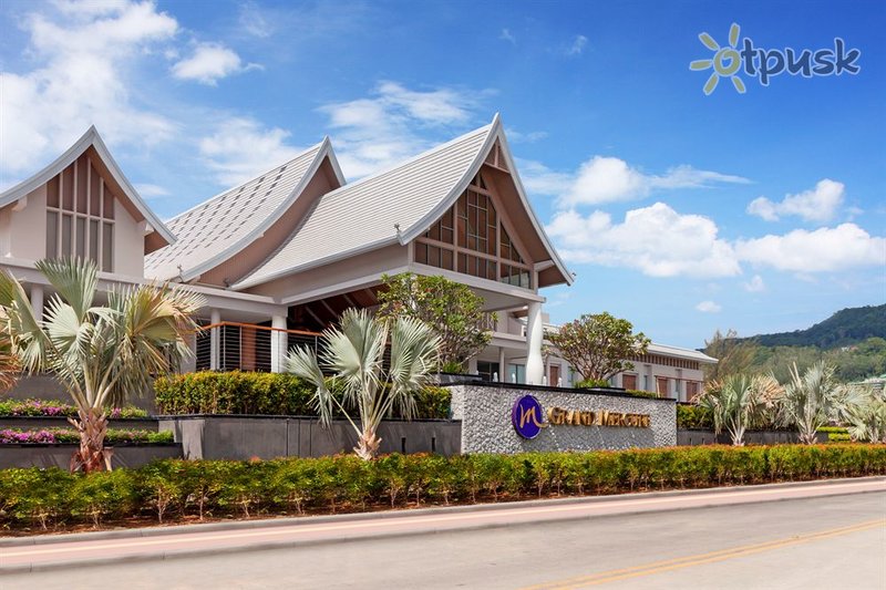 Фото отеля Grand Mercure Phuket Patong 5* о. Пхукет Таиланд экстерьер и бассейны
