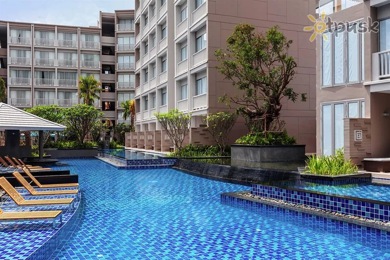 Фото отеля Grand Mercure Phuket Patong 5* о. Пхукет Таїланд екстер'єр та басейни