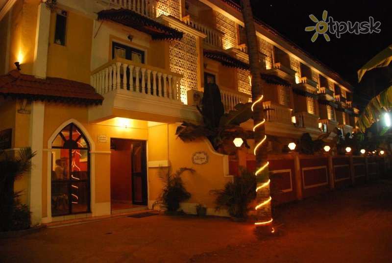 Фото отеля Castle House Calangute Goa 2* Северный Гоа Индия экстерьер и бассейны