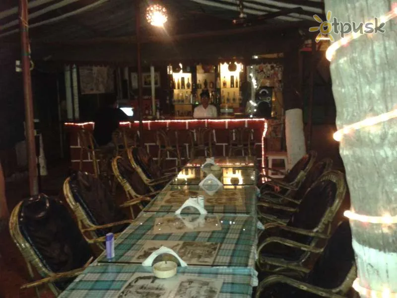 Фото отеля Castle House Calangute Goa 2* Šiaurės Goa Indija barai ir restoranai