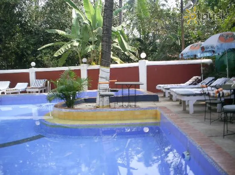 Фото отеля Castle House Calangute Goa 2* Північний Гоа Індія екстер'єр та басейни