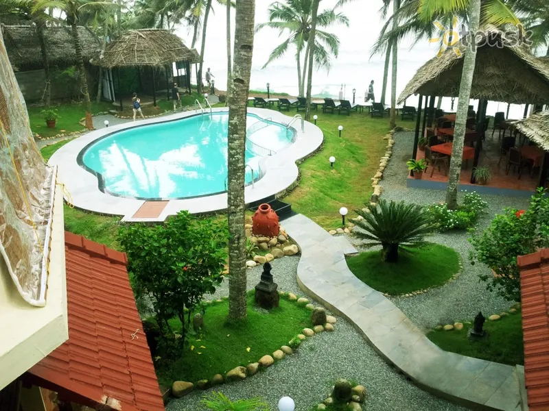 Фото отеля Krishnatheeram Ayur Holy Beach Resort 3* Керала Индия экстерьер и бассейны