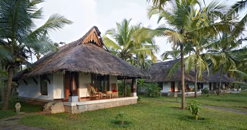 Фото отеля Neeleshwar Hermitage 4* Kerala Indija išorė ir baseinai