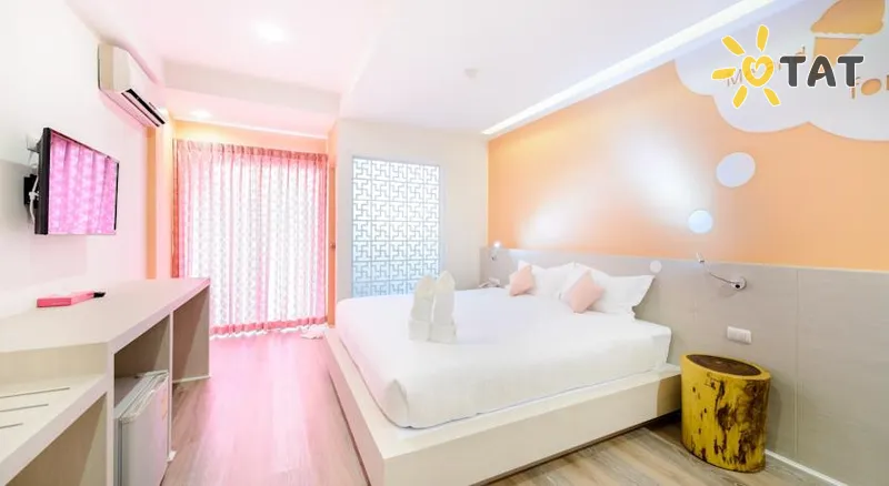 Фото отеля The Tint At Phuket Town 3* о. Пхукет Таїланд номери