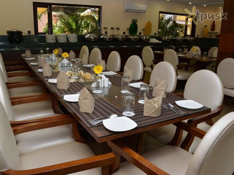 Фото отеля De Alturas Resorts 4* Северный Гоа Индия бары и рестораны