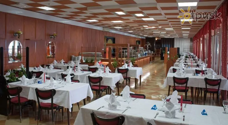 Фото отеля Mediteran 3* Crikvenica Horvātija bāri un restorāni
