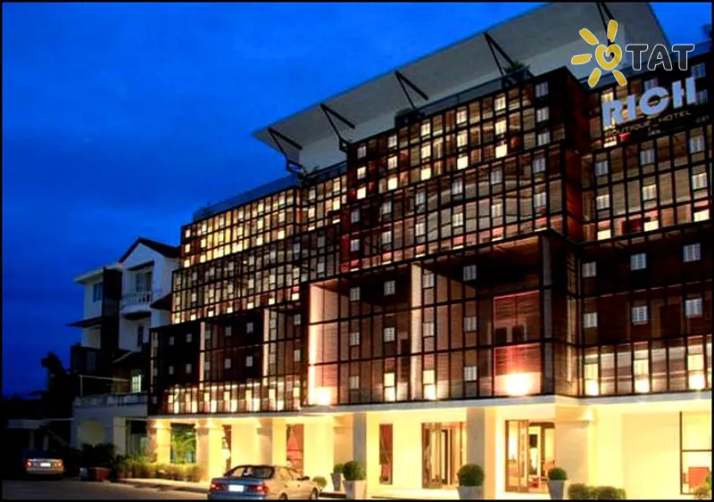 Фото отеля Rich Boutique Hotel 3* Ча-Ам & Хуа Хін Таїланд екстер'єр та басейни