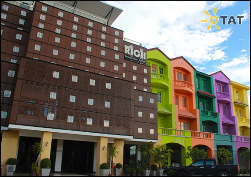 Фото отеля Rich Boutique Hotel 3* Ча-Ам & Хуа Хін Таїланд екстер'єр та басейни