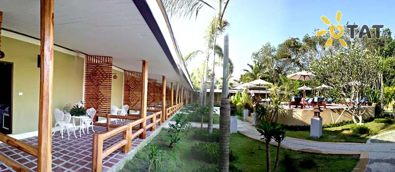 Фото отеля Aonang Phutawan Resort 2* Крабі Таїланд екстер'єр та басейни