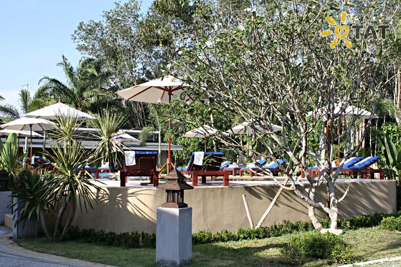 Фото отеля Aonang Phutawan Resort 2* Крабі Таїланд екстер'єр та басейни