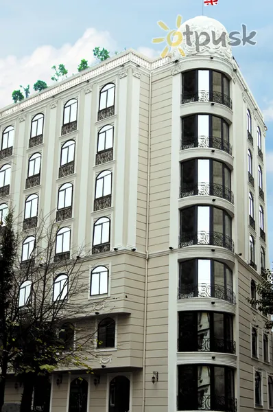 Фото отеля Vere Palace 4* Tbilisis Gruzija išorė ir baseinai