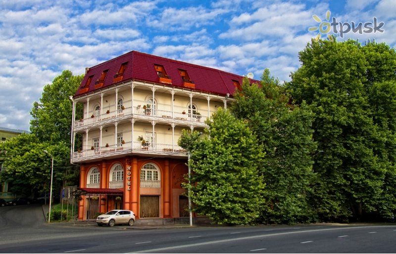 Фото отеля Riverside Hotel 4* Тбилиси Грузия экстерьер и бассейны
