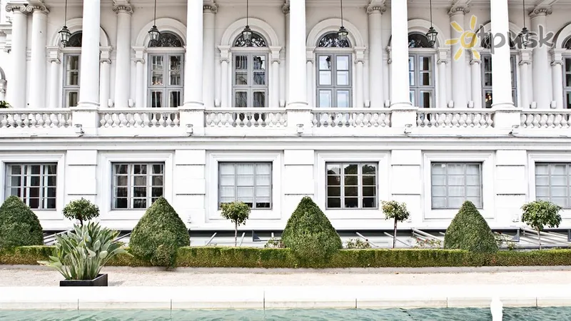 Фото отеля Palais Coburg Residenz 5* Вена Австрия экстерьер и бассейны