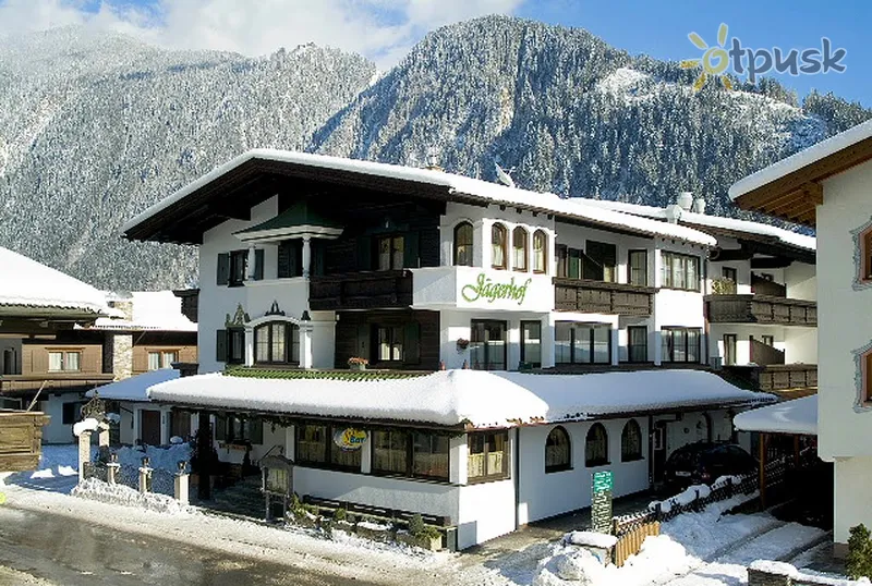 Фото отеля Jagerhof Hotel 3* Mayrhofenas Austrija išorė ir baseinai