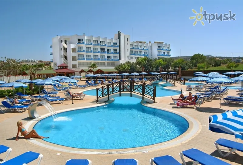 Фото отеля Polycarpia Hotel Apartments 4* Протарас Кипр экстерьер и бассейны