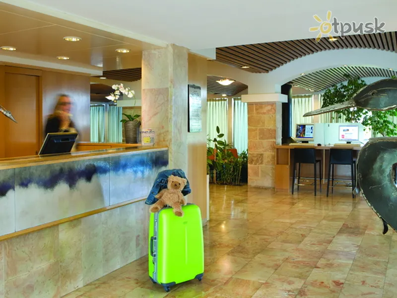 Фото отеля Isrotel Ramon Inn 3* Micpe Ramons Izraēla vestibils un interjers