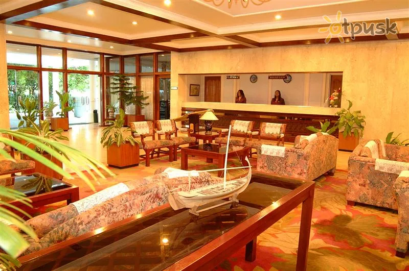 Фото отеля Nasandhura Palace Hotel 4* Мале Мальдіви лобі та інтер'єр