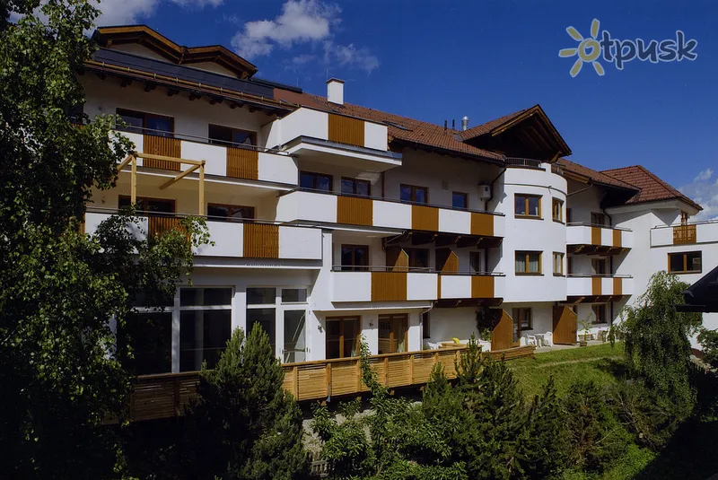 Фото отеля Garni Philipp Hotel 3* Серфаус Австрия экстерьер и бассейны