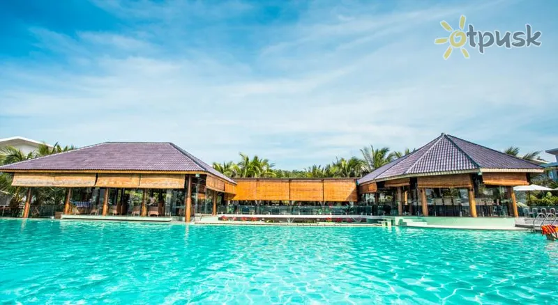 Фото отеля Villa Del Sol - Beach Villas & Spa 4* Фантьет Вьетнам экстерьер и бассейны