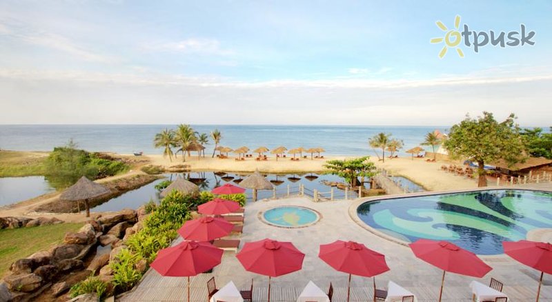 Фото отеля Long Beach Resort Phu Quoc 4* о. Фукуок Вьетнам экстерьер и бассейны