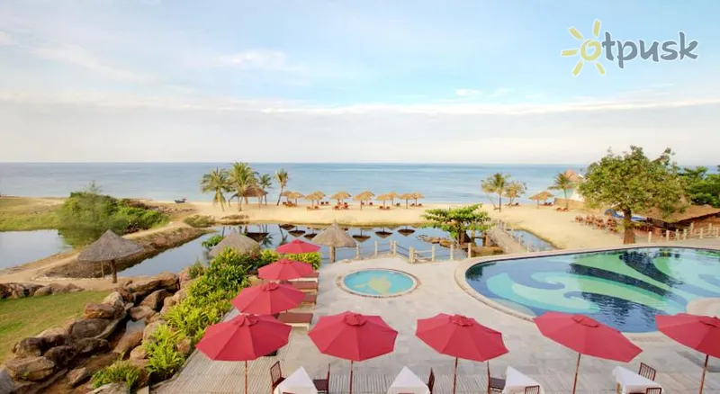 Фото отеля Long Beach Resort Phu Quoc 4* о. Фукуок В'єтнам екстер'єр та басейни