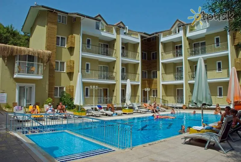 Фото отеля Mersoy Oriental Suites 4* Marmaris Turkija išorė ir baseinai