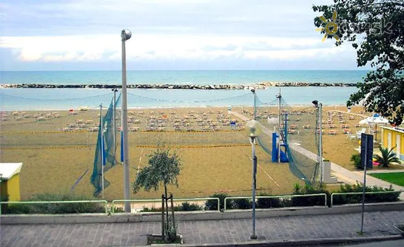 Фото отеля Ideal 3* Riminis Italija išorė ir baseinai