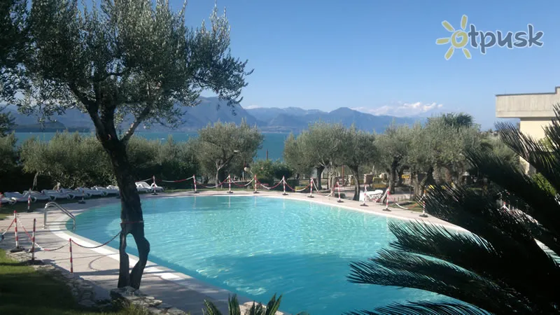 Фото отеля Ideal Hotel Sirmione 4* Ežeras garda Italija išorė ir baseinai