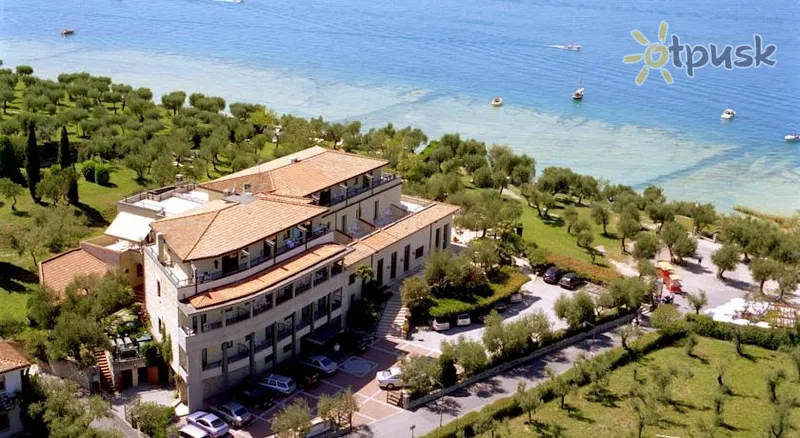 Фото отеля Ideal Hotel Sirmione 4* Оз. Гарда Італія екстер'єр та басейни