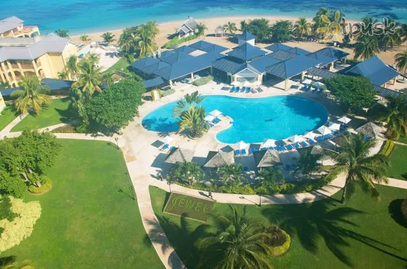 Фото отеля Jewel Runaway Bay Beach & Golf Resort 5* Раневей Бей Ямайка екстер'єр та басейни