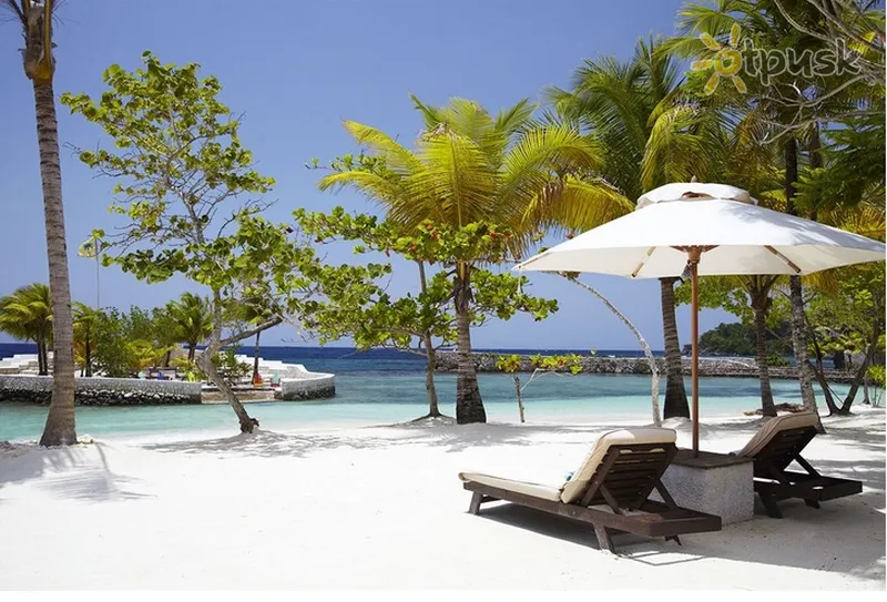 Фото отеля GoldenEye Hotel & Resort 5* Очо Ріос Ямайка пляж