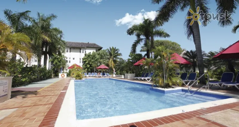 Фото отеля Royal Decameron Club Caribbean 3* Раневей Бей Ямайка екстер'єр та басейни