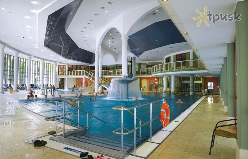 Фото отеля Aqua Forum 4* Франтишкові Лазні Чехія екстер'єр та басейни