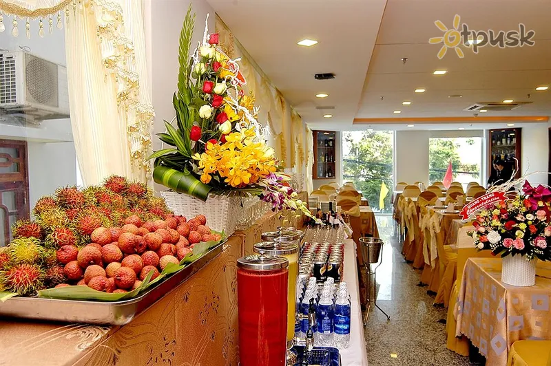 Фото отеля Nam Hung Hotel 3* Нячанг Вьетнам бары и рестораны
