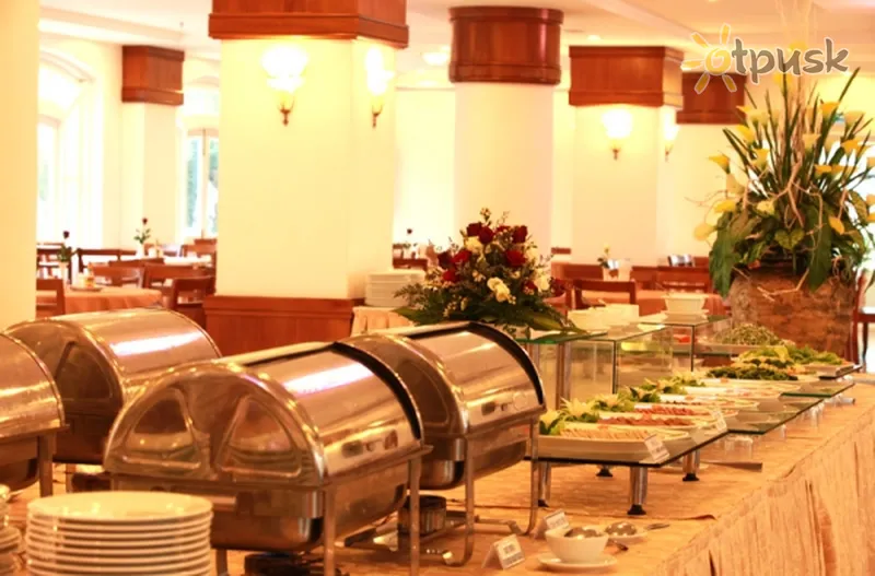 Фото отеля Tran Vien Dong Hotel 3* Нячанг В'єтнам бари та ресторани