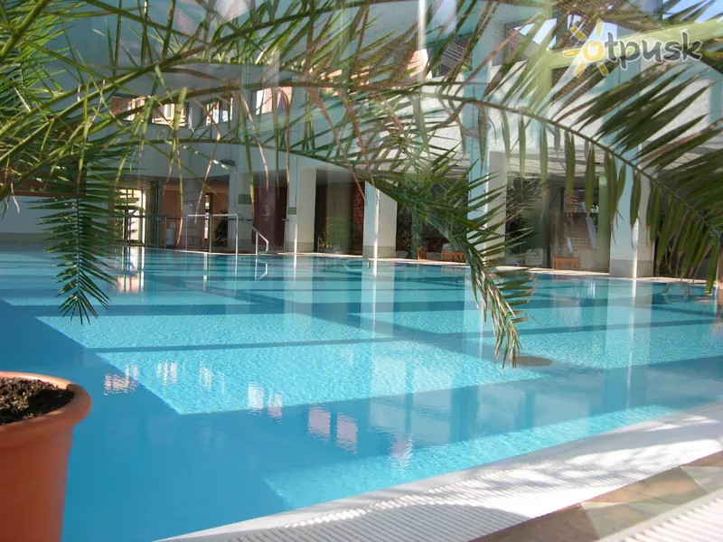 Фото отеля Thermal Hotel Harkany 4* Harkanas Vengrija išorė ir baseinai