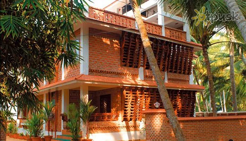Фото отеля Beach & Lake Ayurvedic Resort 3* Керала Індія екстер'єр та басейни