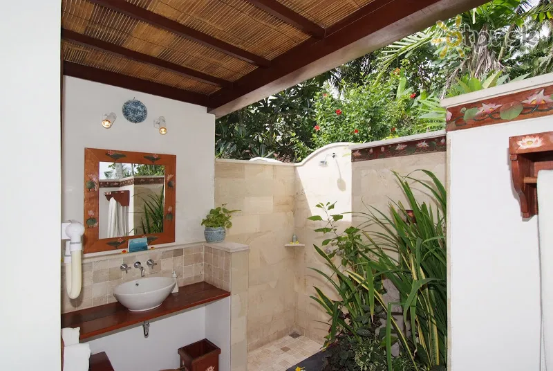 Фото отеля Lotus Bungalows 3* Candidasa (Bali) Indonēzija istabas