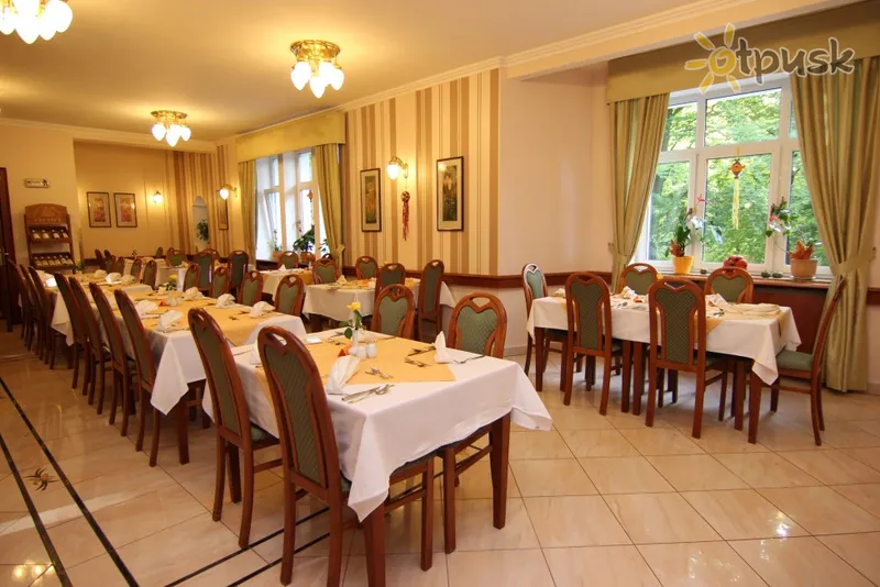 Фото отеля Savoy Villa Spa Park Hotel 4* Маріанське-Лазне Чехія бари та ресторани